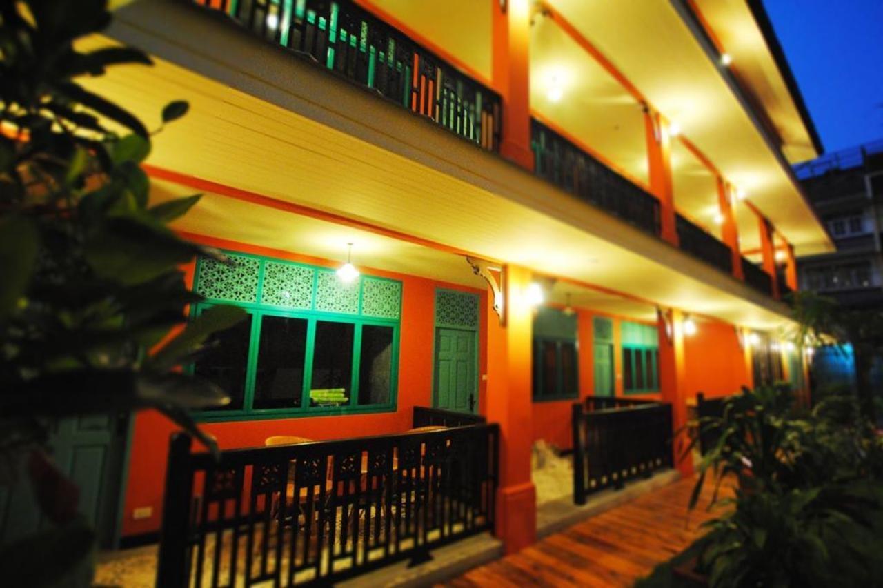 Focal Local Bed & Breakfast Bed & Breakfast Bangkok