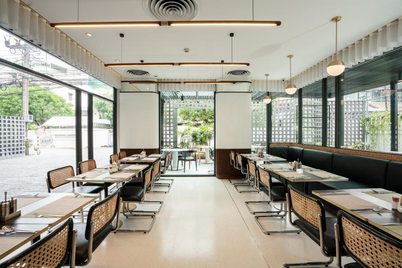 Amber Sukhumvit 85 Hotel 3*