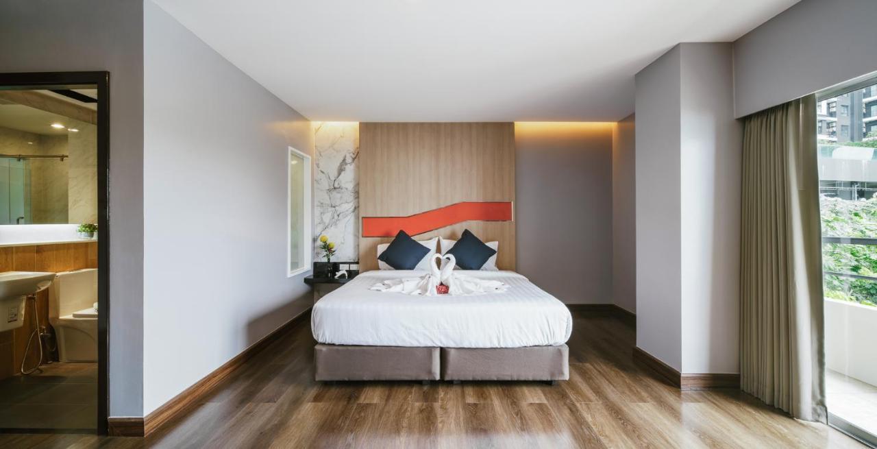 Season Place Inn 3*