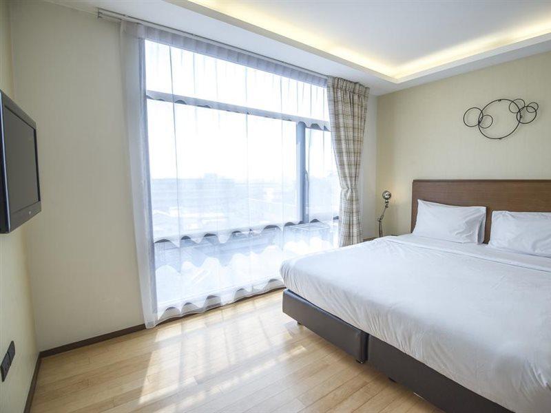 Marvin Sathorn 3*