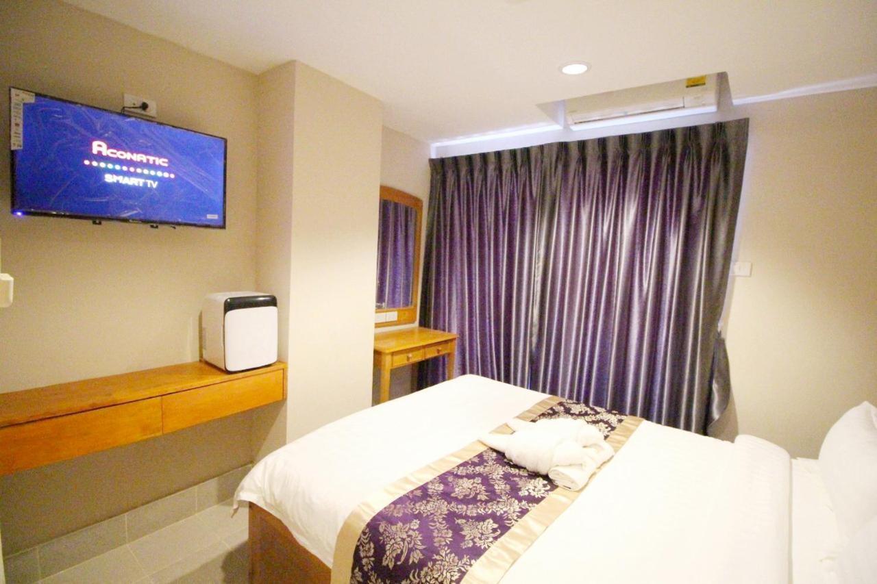 Lee Place Phatthanakan 3*