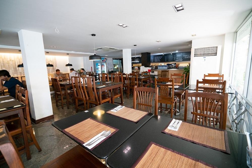 Hotel The Ecotel 3*