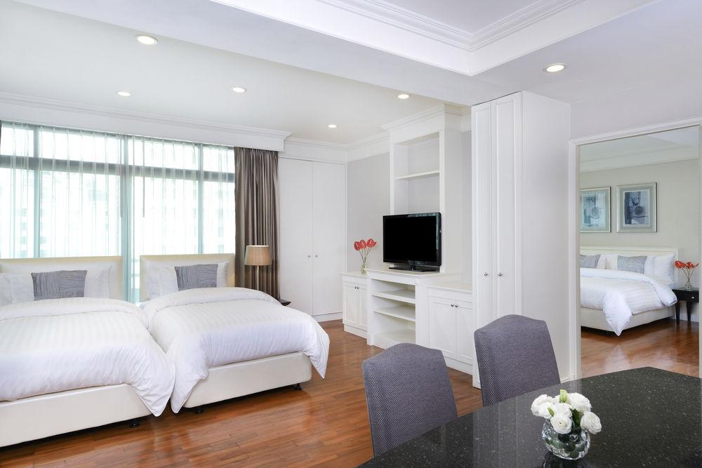 Centre Point Chidlom Hotel