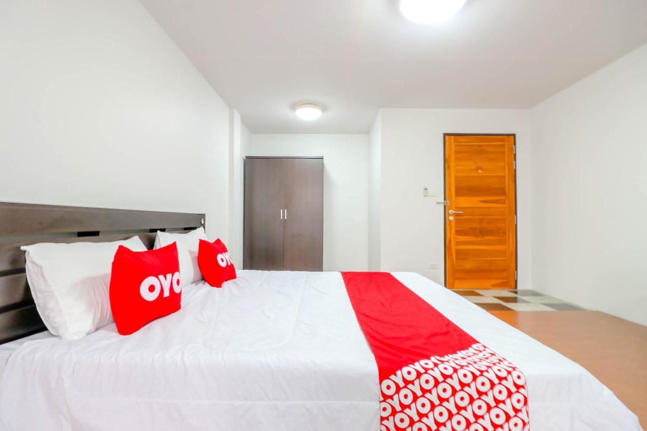 Oyo 935 The Palm 3* Bangkok