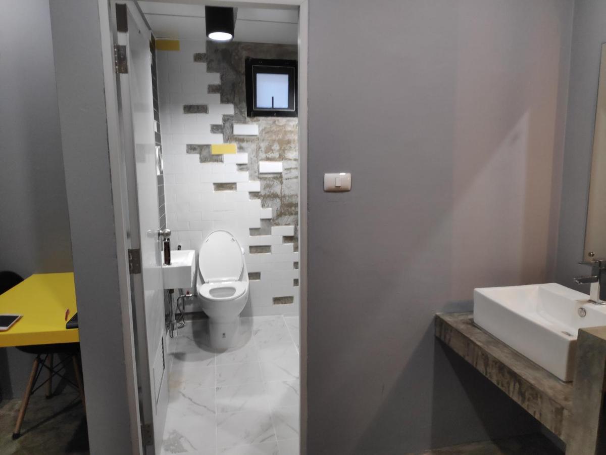 Inn Ratch66 Huai Khwang Mrt