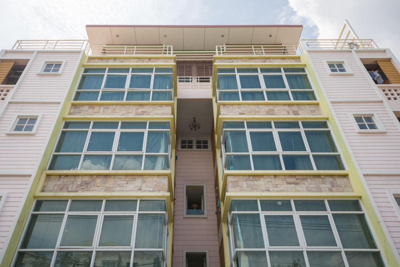 Oyo 75405 Ladda Place 3* Bangkok