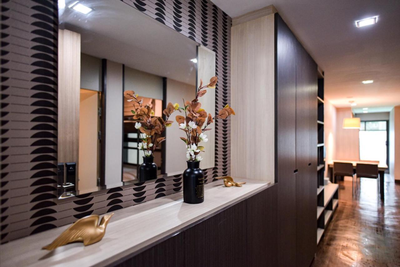 Q Suites 46
