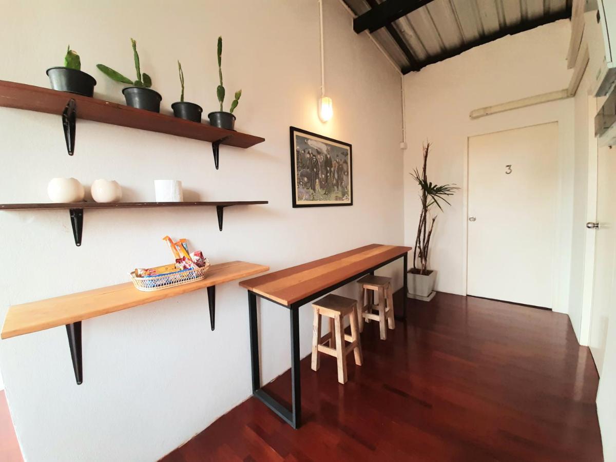 Bed & Breakfast Pingplalee Female House