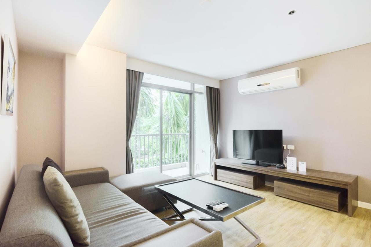 Locals Sathorn Siamese Nang Linchee Apartment Bangkok