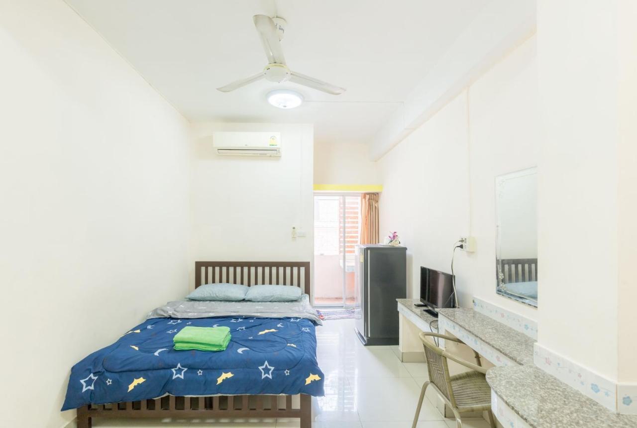 Hotel Oyo 75405 Ladda Place Bangkok