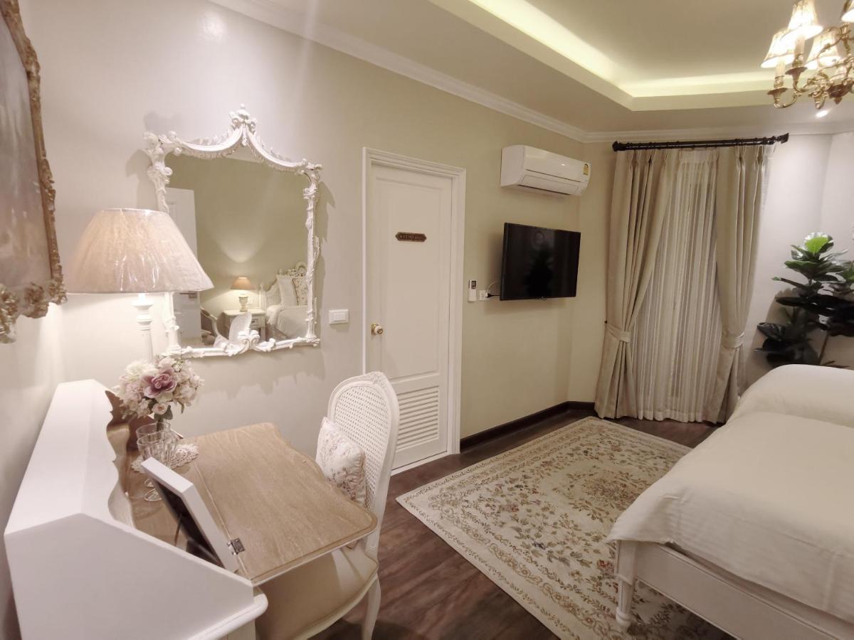 Hotel Double Bed