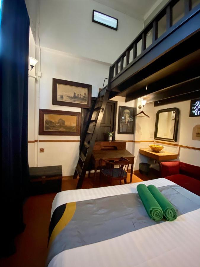 Hotel 103 - Bed And Brews