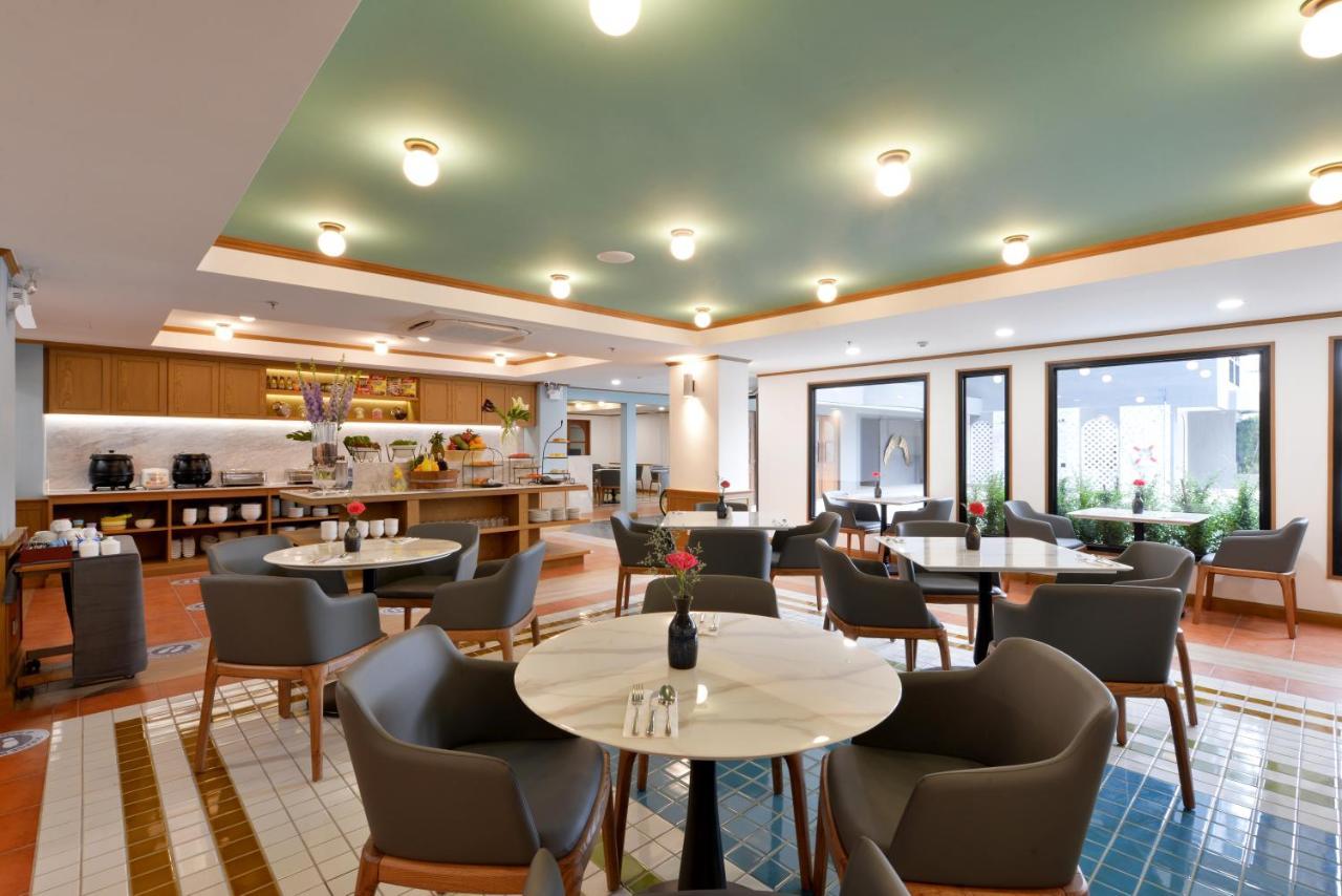 Oakwood & Hotel Bangkok