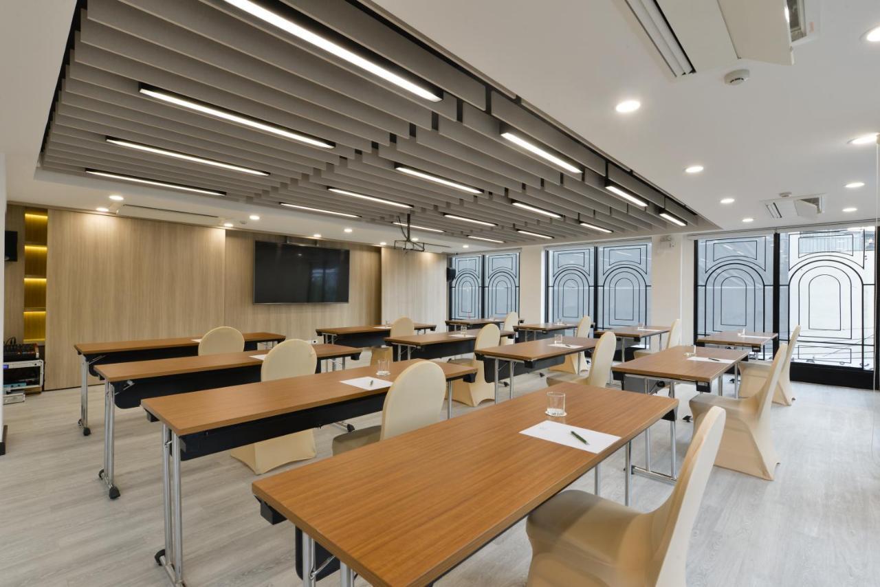 Oakwood & 4* Bangkok