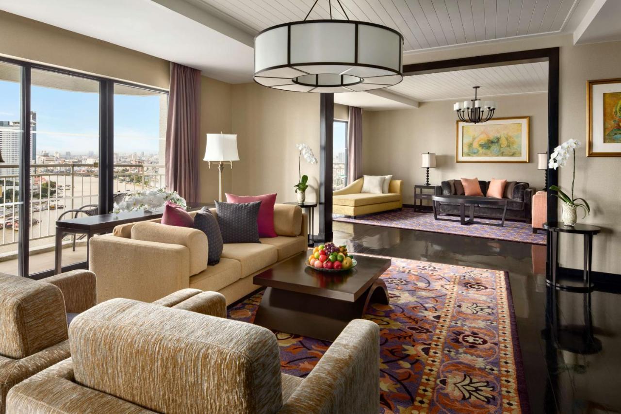 Hotel Shangri-la 5*