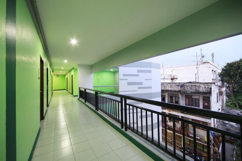 Hotel Paragon One 2*