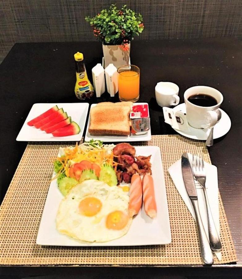 Amora Neoluxe Hotel 4*