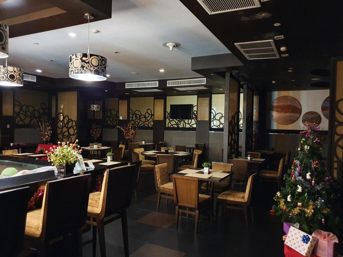 Amora Neoluxe Hotel 4*