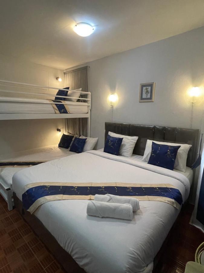 Acozyposhtel Bangkok