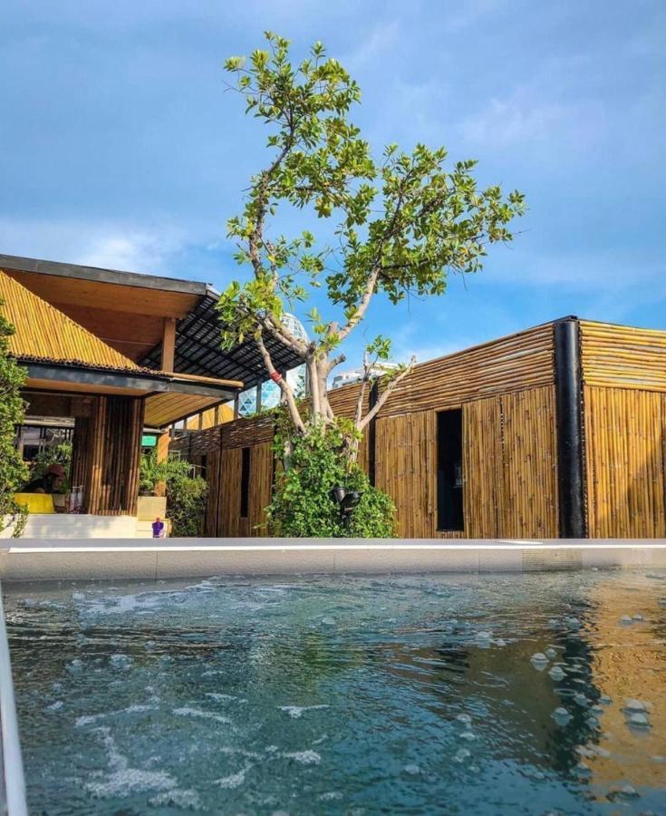 Blu Ari Stylish Gay Poshtel *