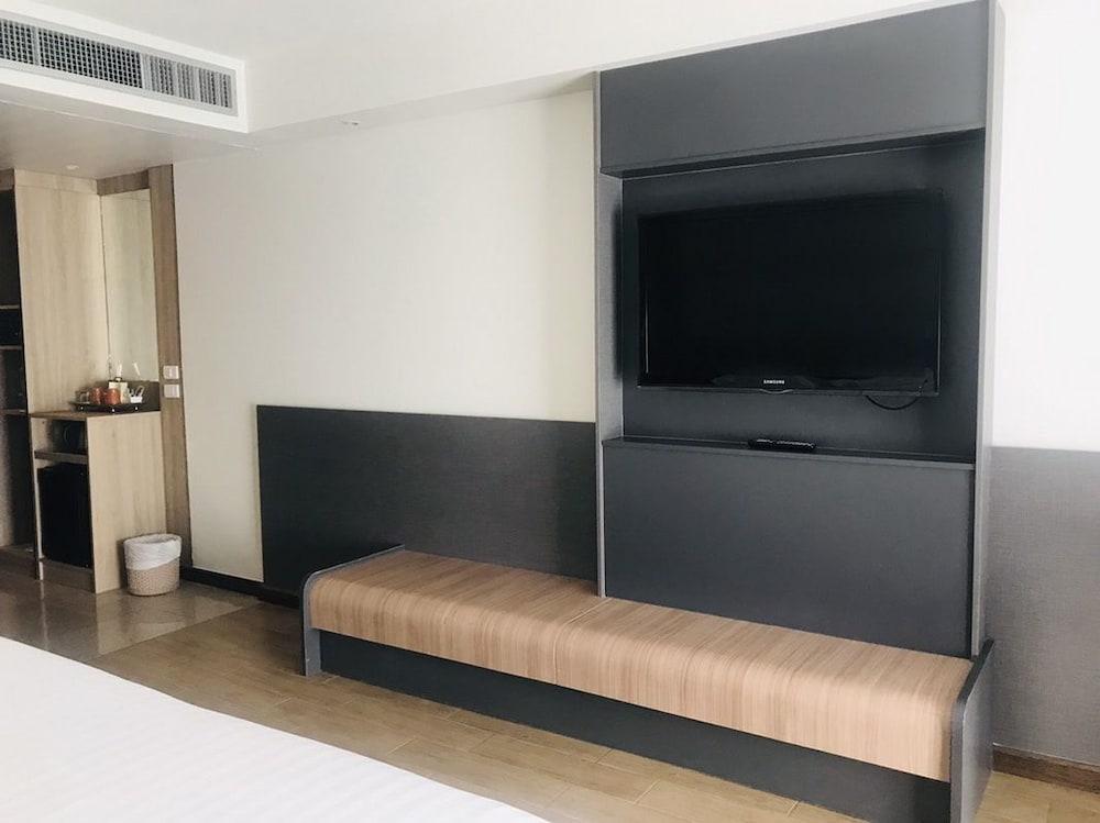 Dynasty Grande 4* Bangkok