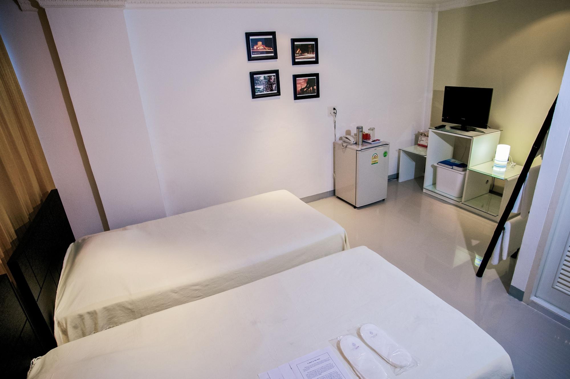 Prince House 3*