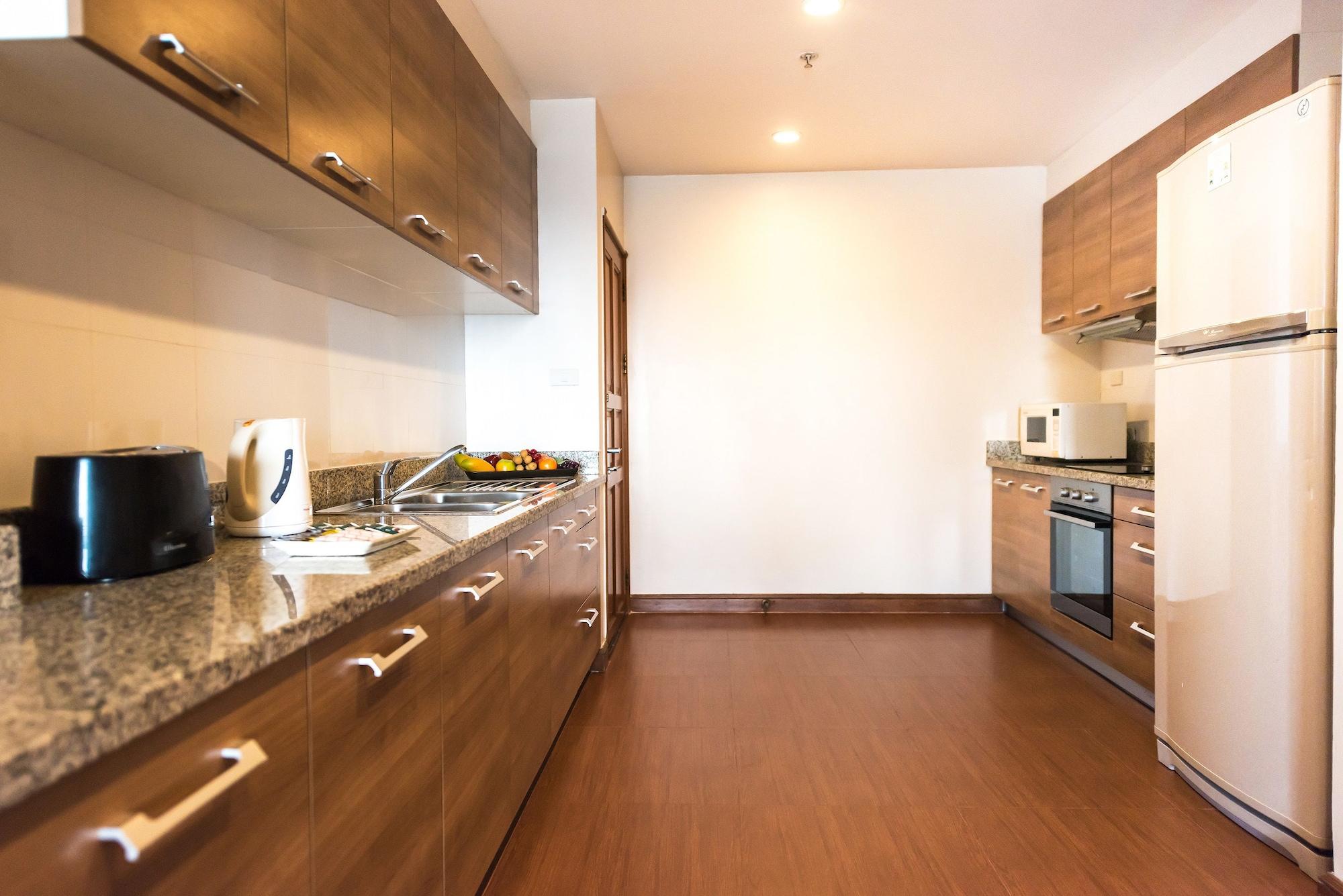 Somerset Park Suanplu Apartment Bangkok