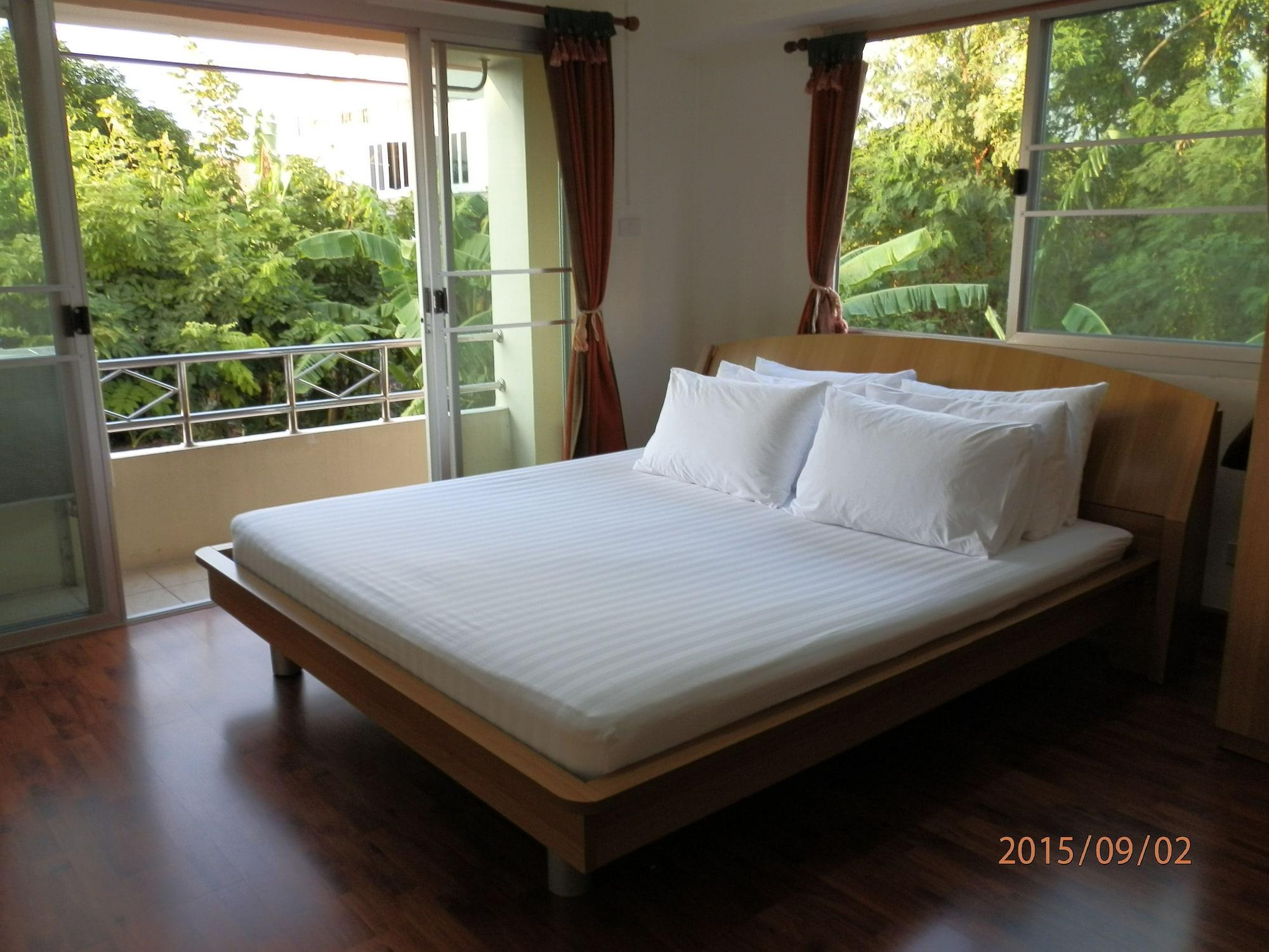 Aparthotel Sandy Serviced 2*