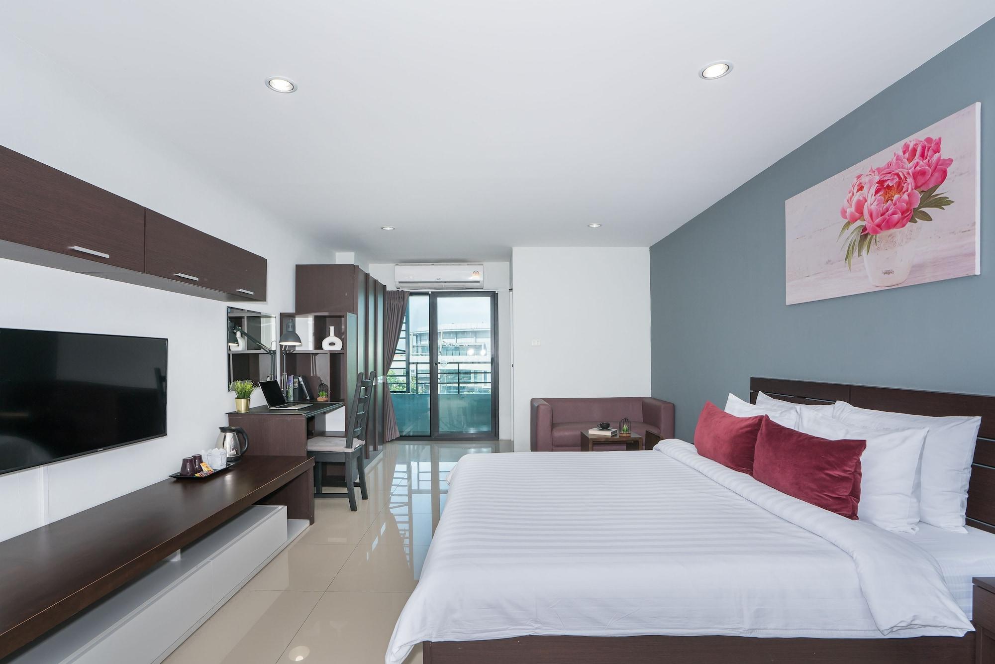 De Botan Srinakarin & Hotel Bangkok