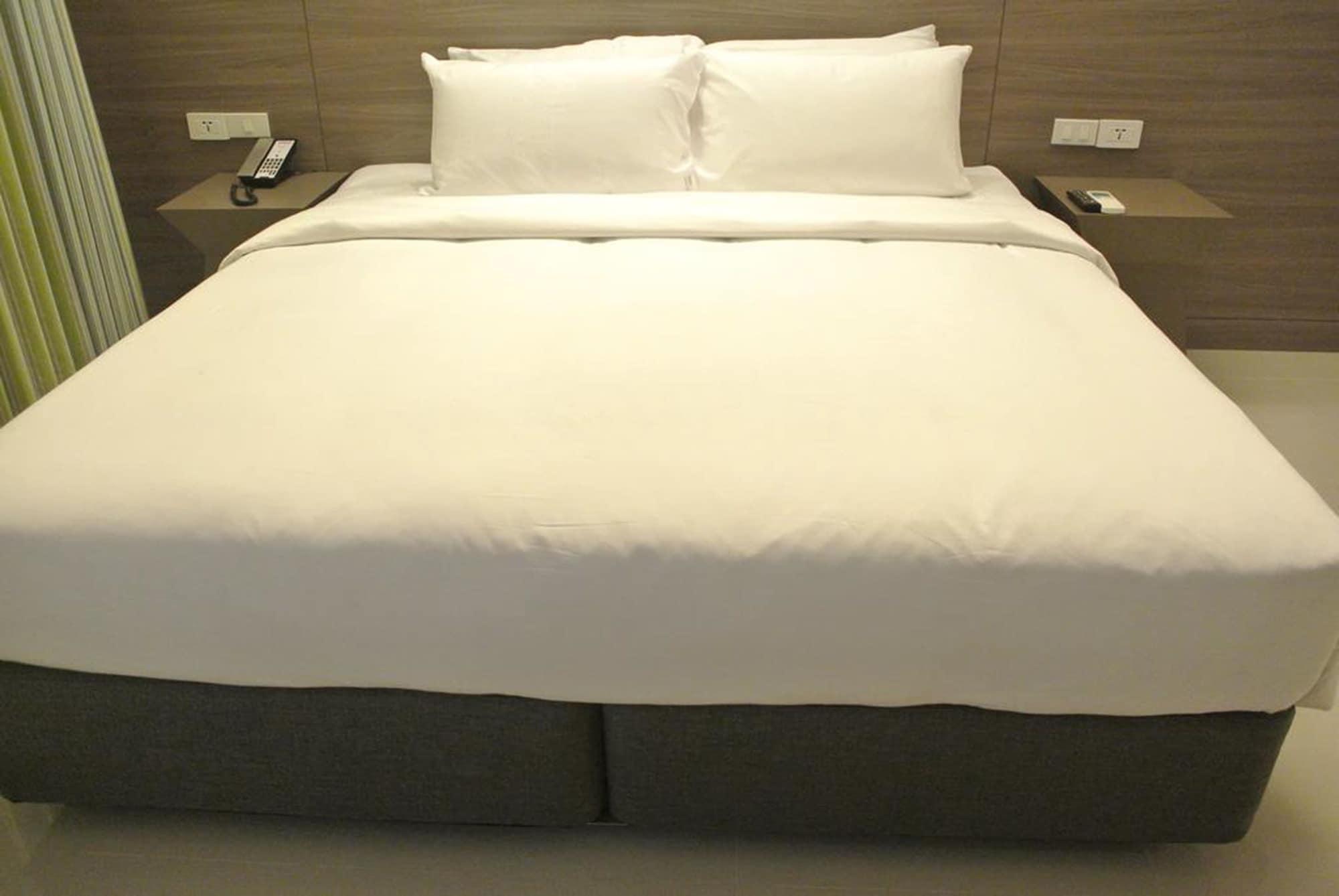 Praso@ratchada12 Hotel