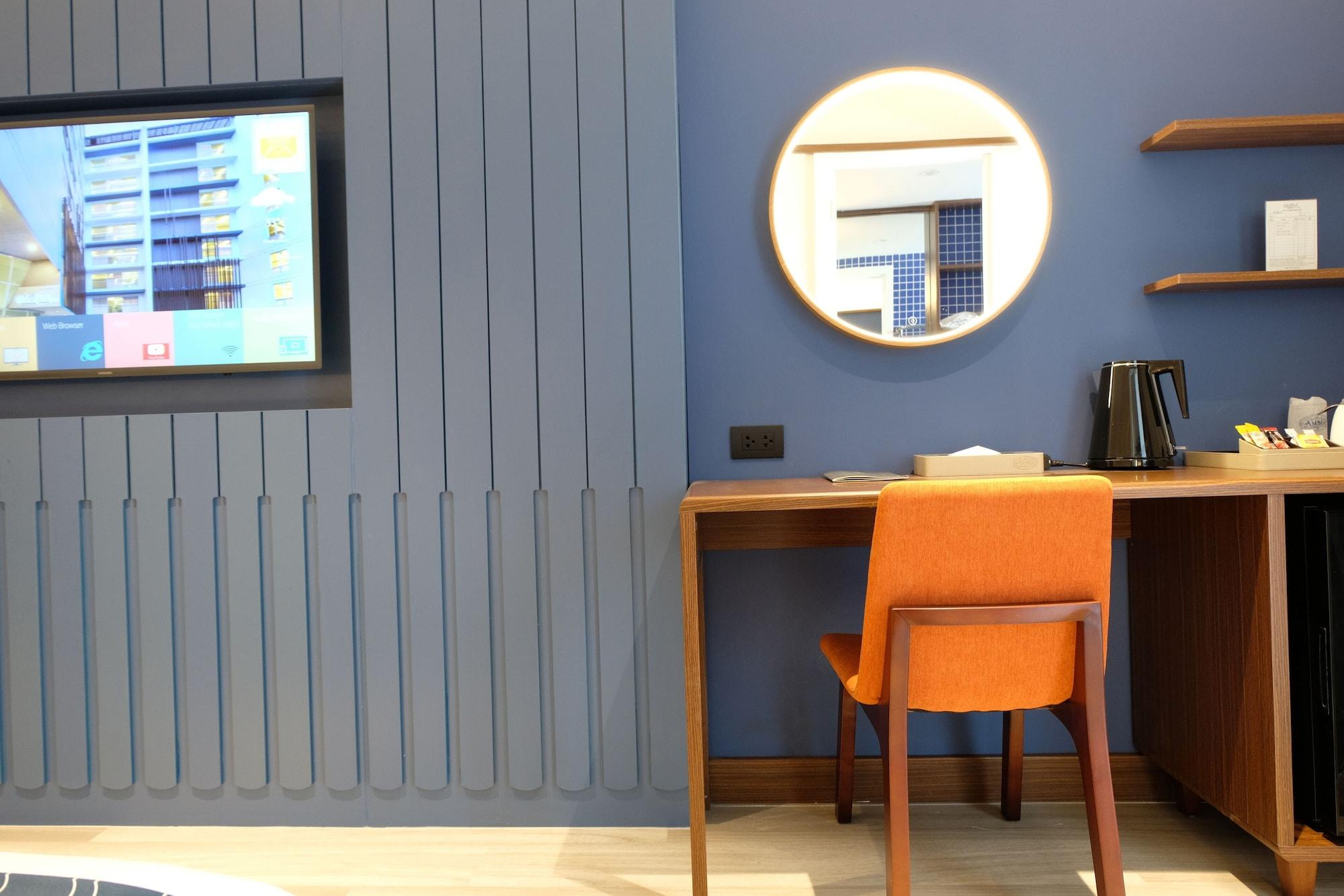 Amber Sukhumvit 85 Hotel