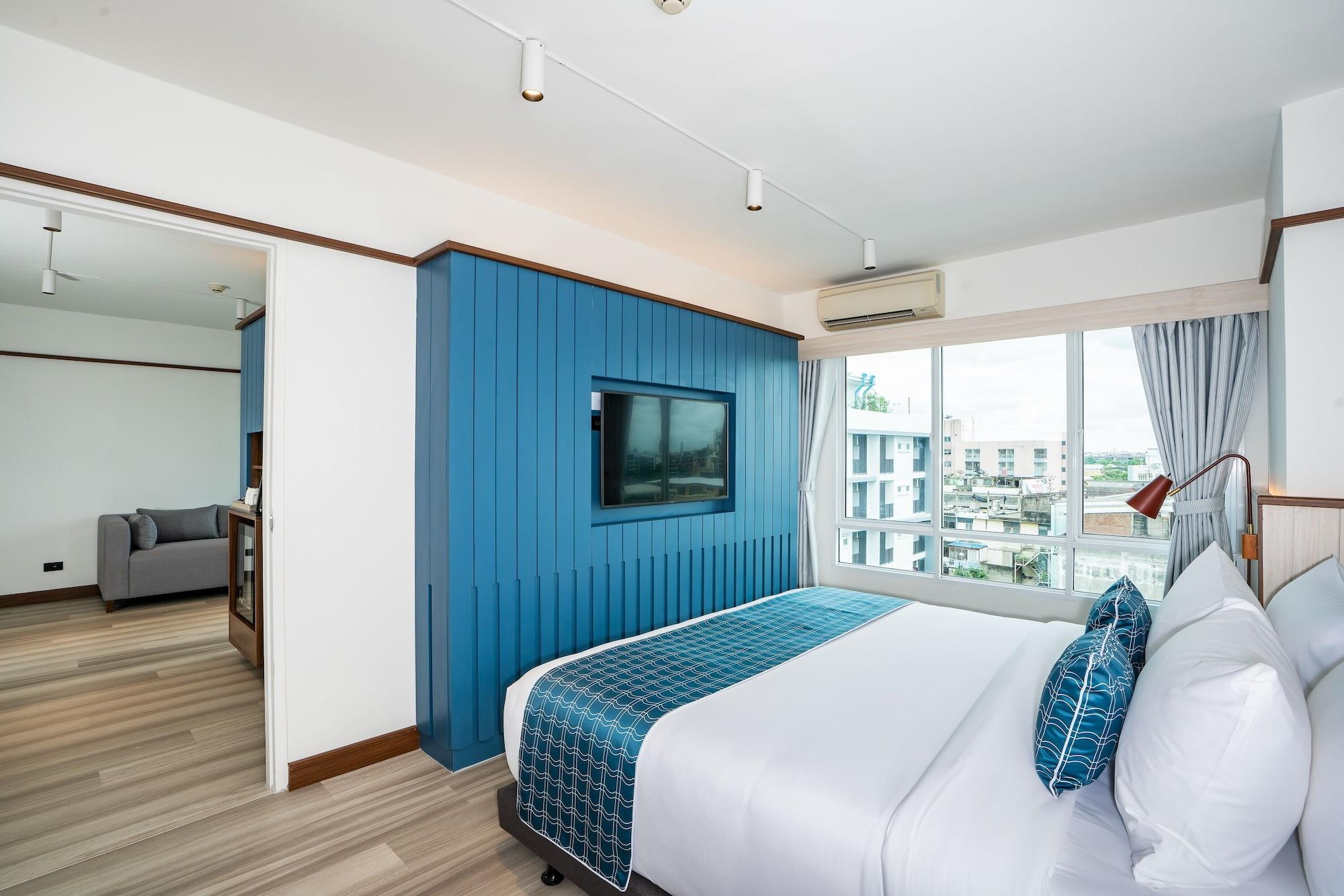 Amber Sukhumvit 85 Hotel
