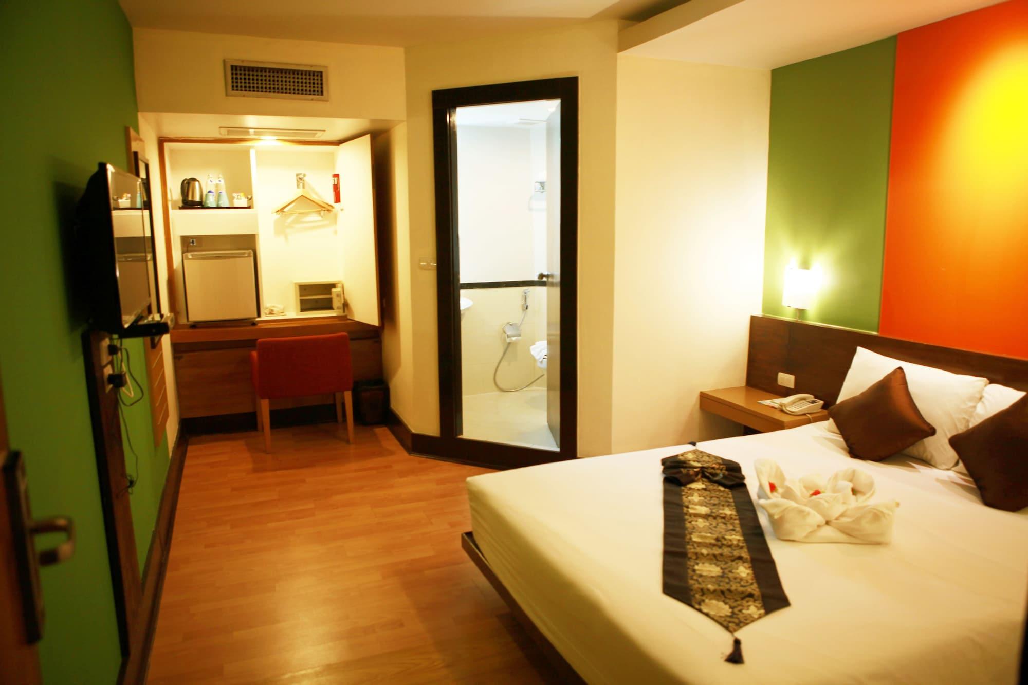 Hotel The Seasons Huamark - Sha 3*
