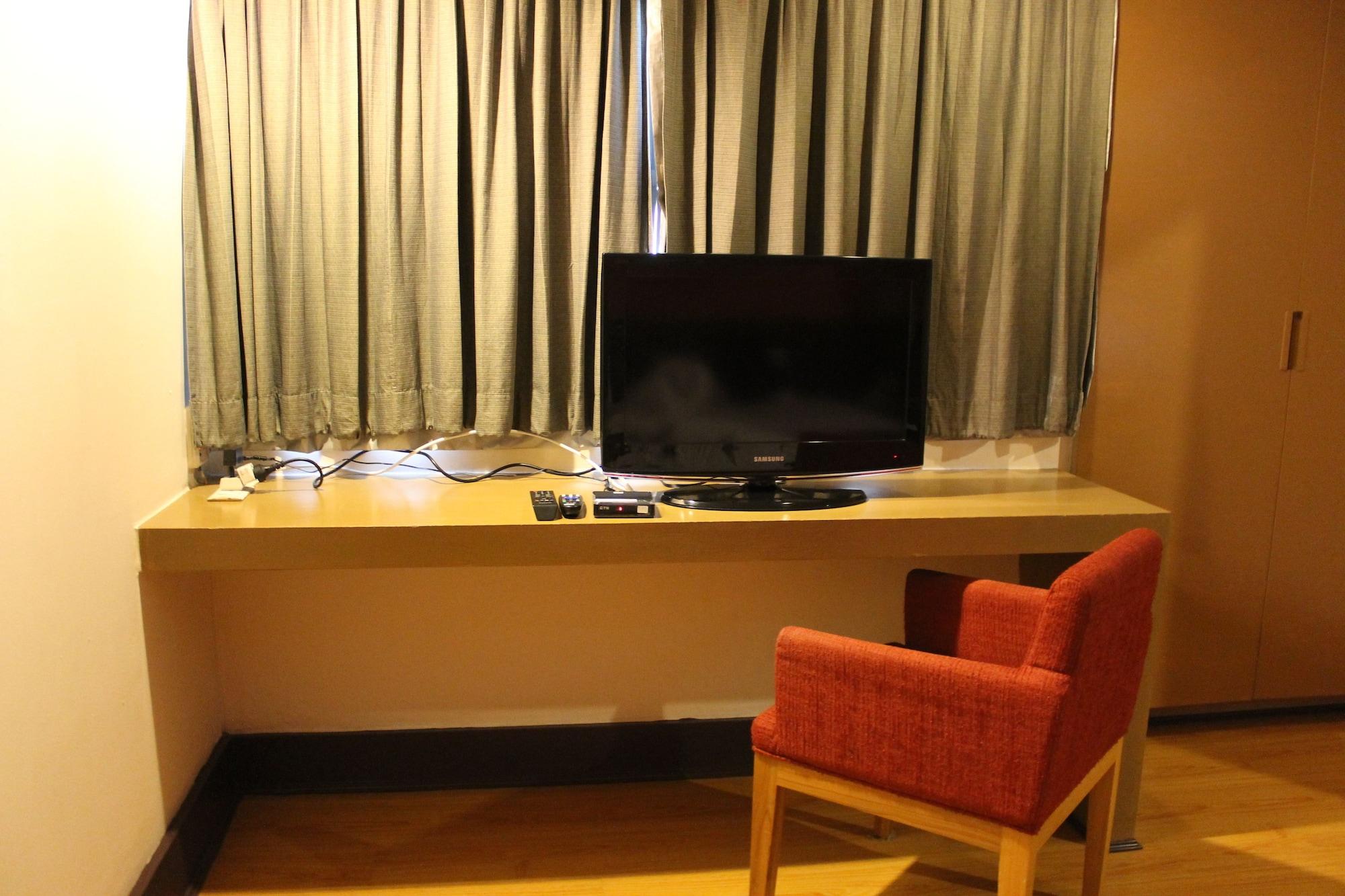 The Seasons Huamark - Sha Hotel Bangkok