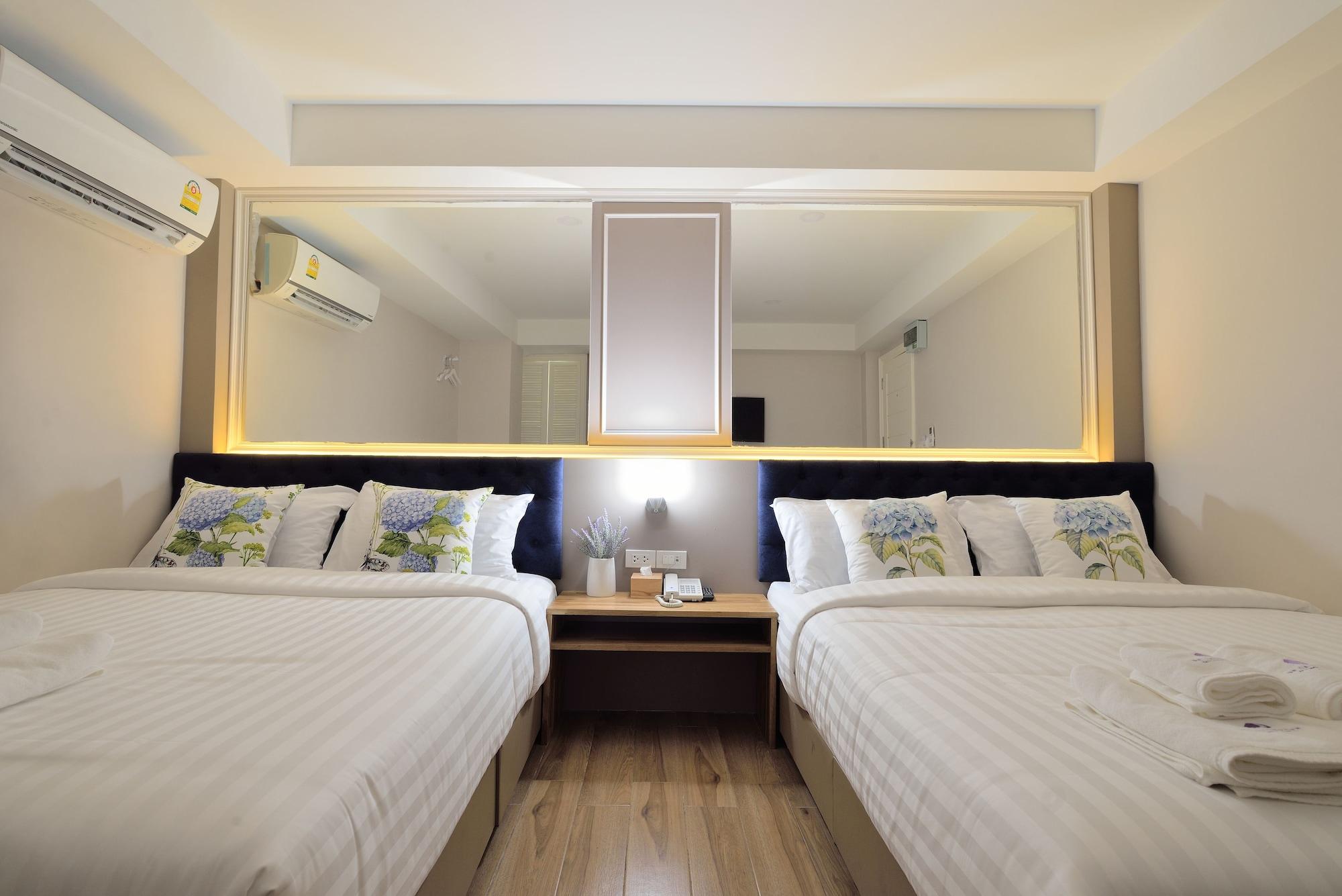 Hotel De Lavender 3*