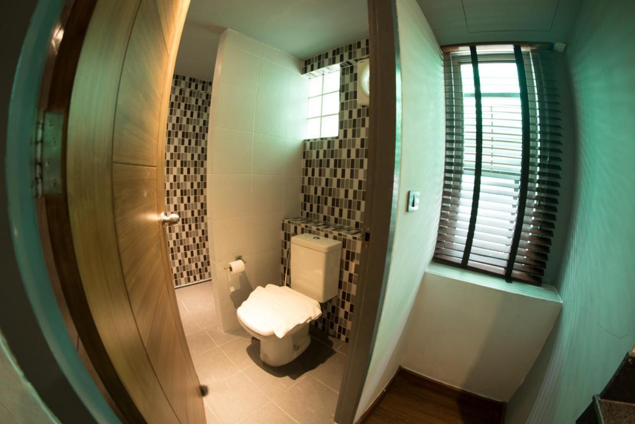 Hotel Admire Thonburi 3*