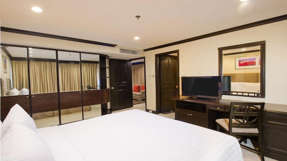 Grand President Apartment *