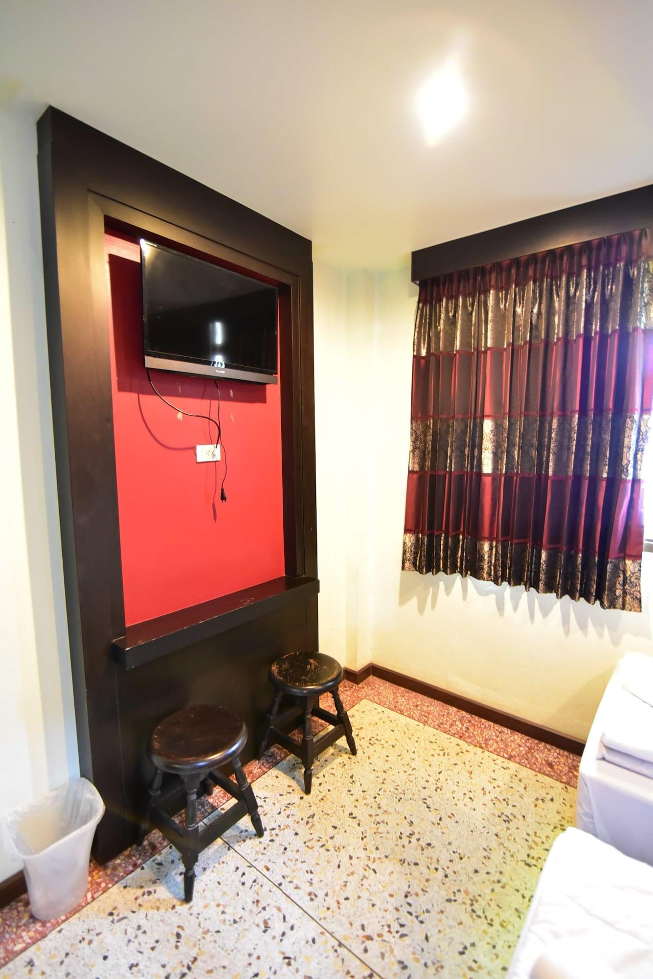 Gasthuis Thara House 2*