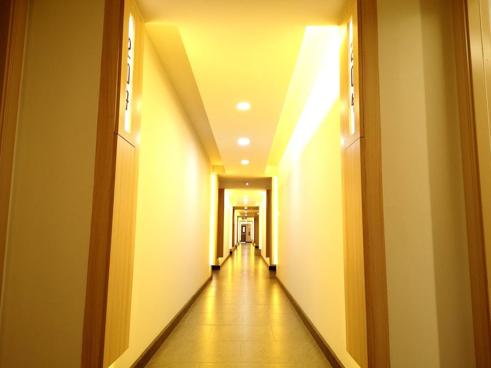 Hotel O2 Luxury 4*