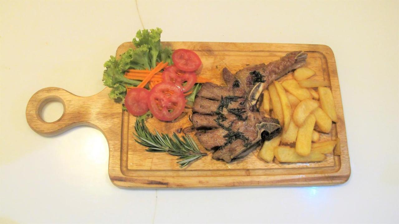 Silvio's Bistro