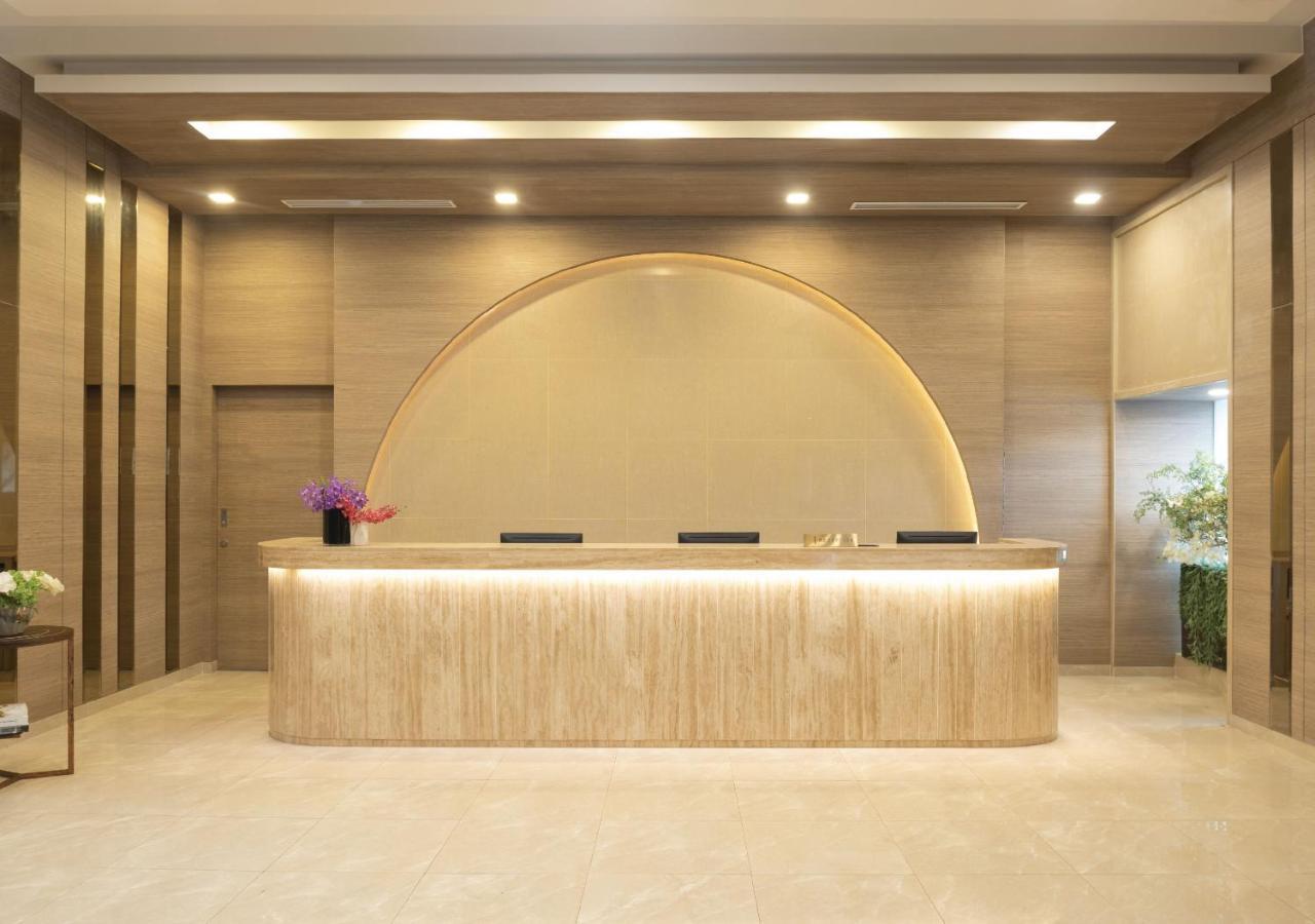Grand President Apartment Bangkok