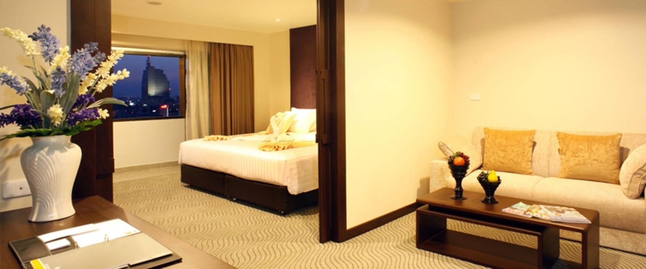 Furama Silom 4*