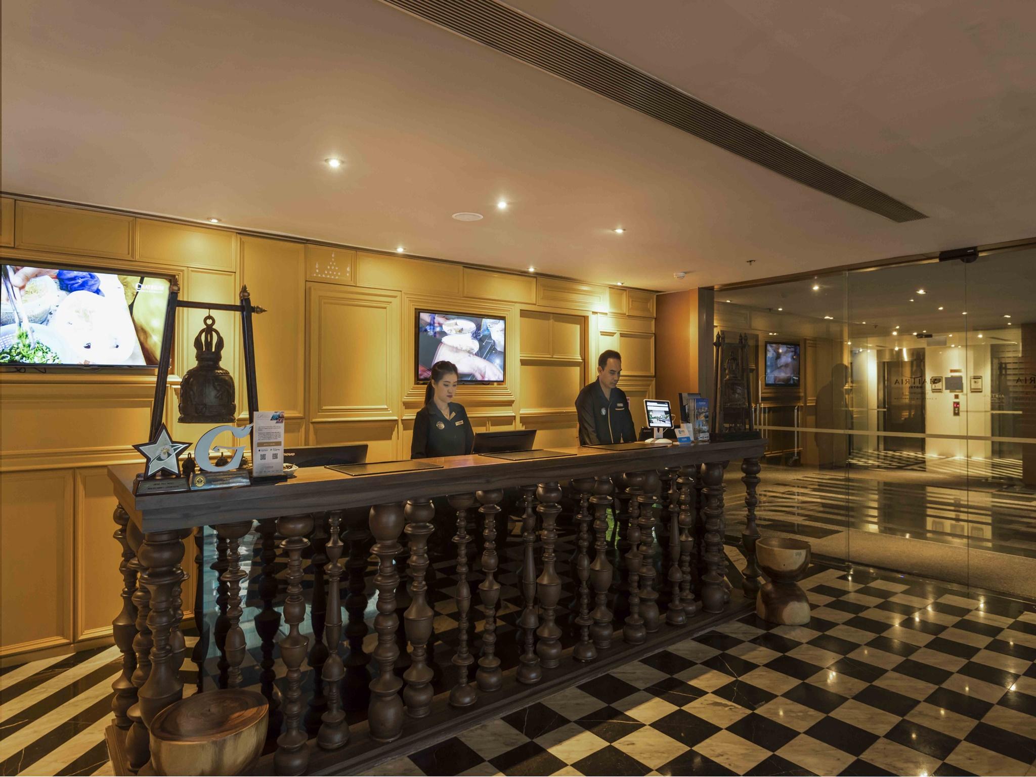 Maitria Sukhumvit 18 – A Chatrium Collection