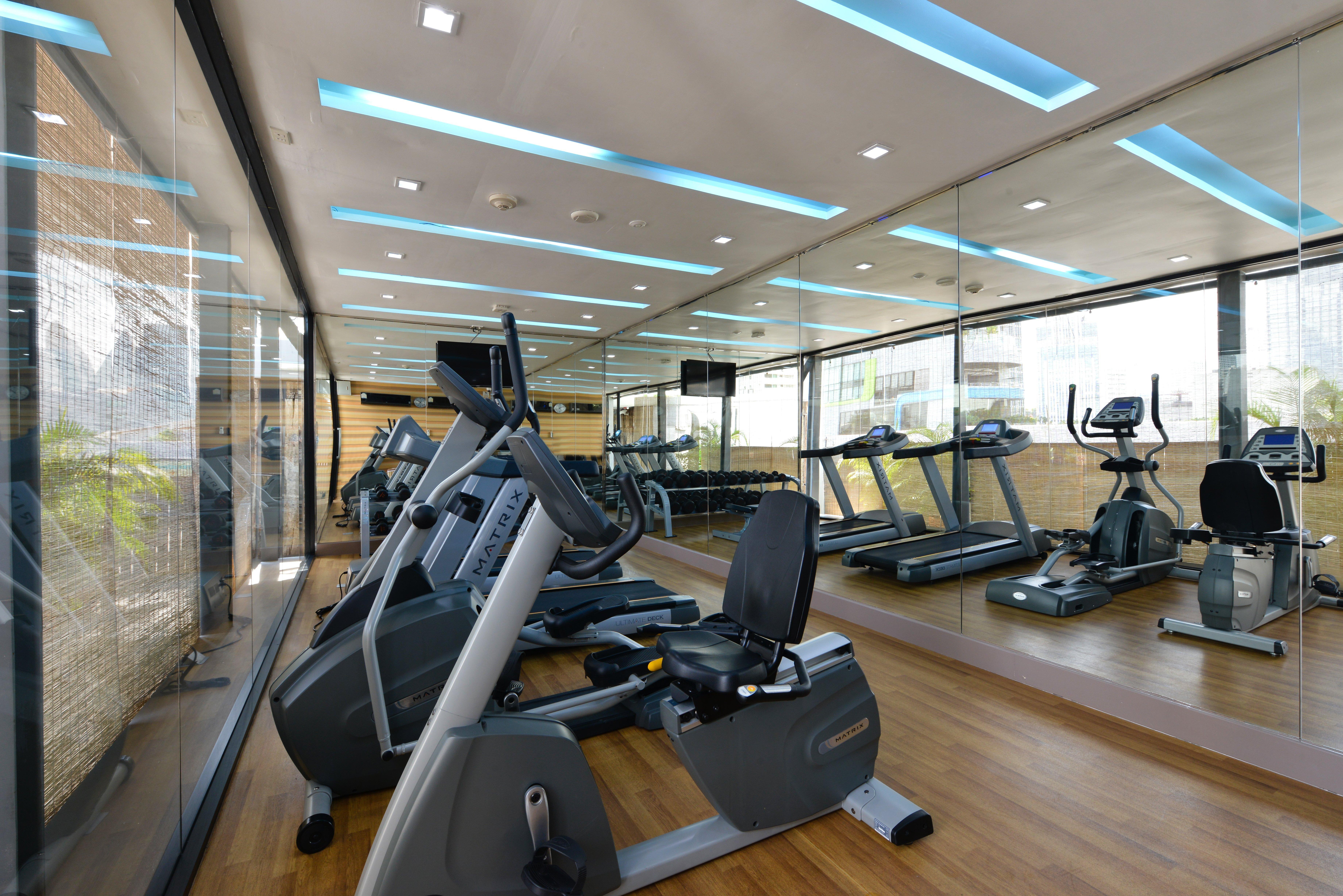 Express Sukhumvit 11 By Ihg Hotel 4*