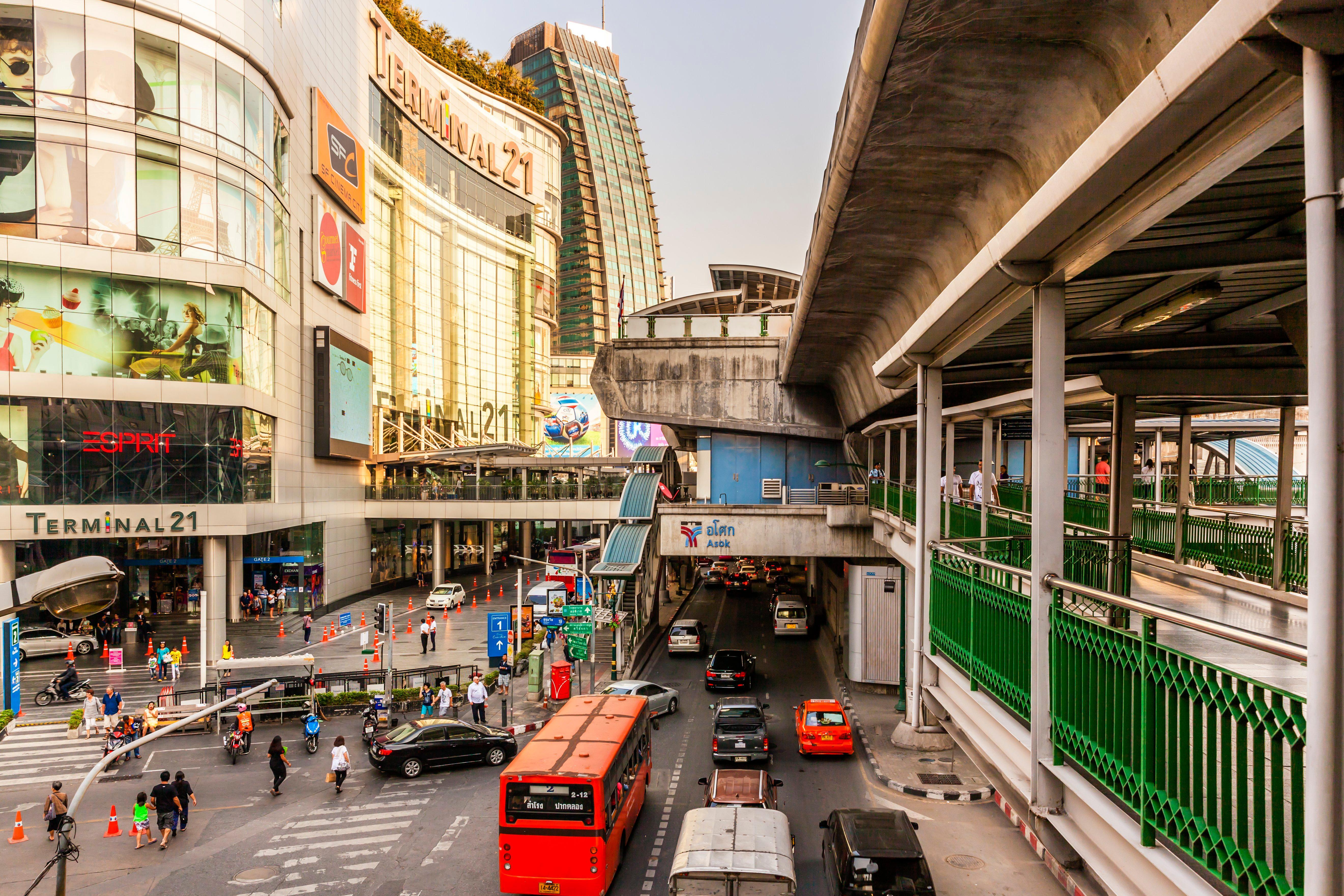 Hotel Express Sukhumvit 11 By Ihg