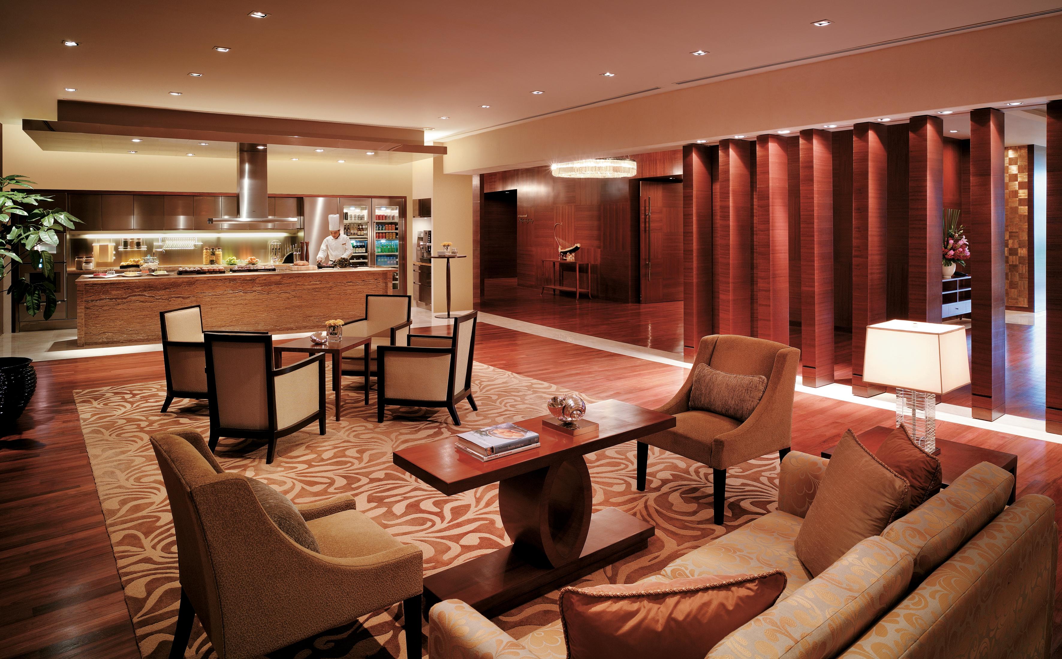 Shangri-la Hotel