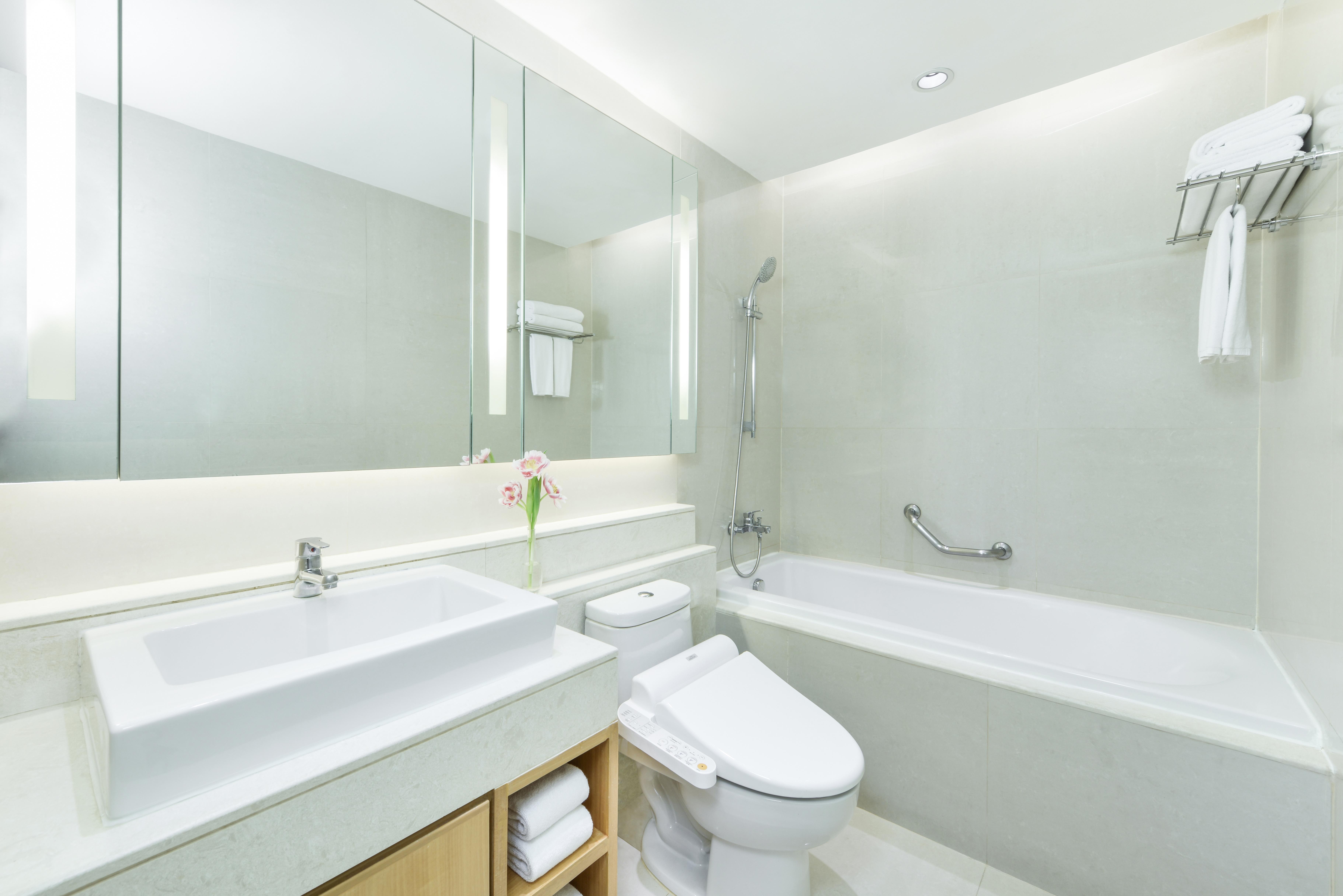 Centre Point Chidlom Hotel
