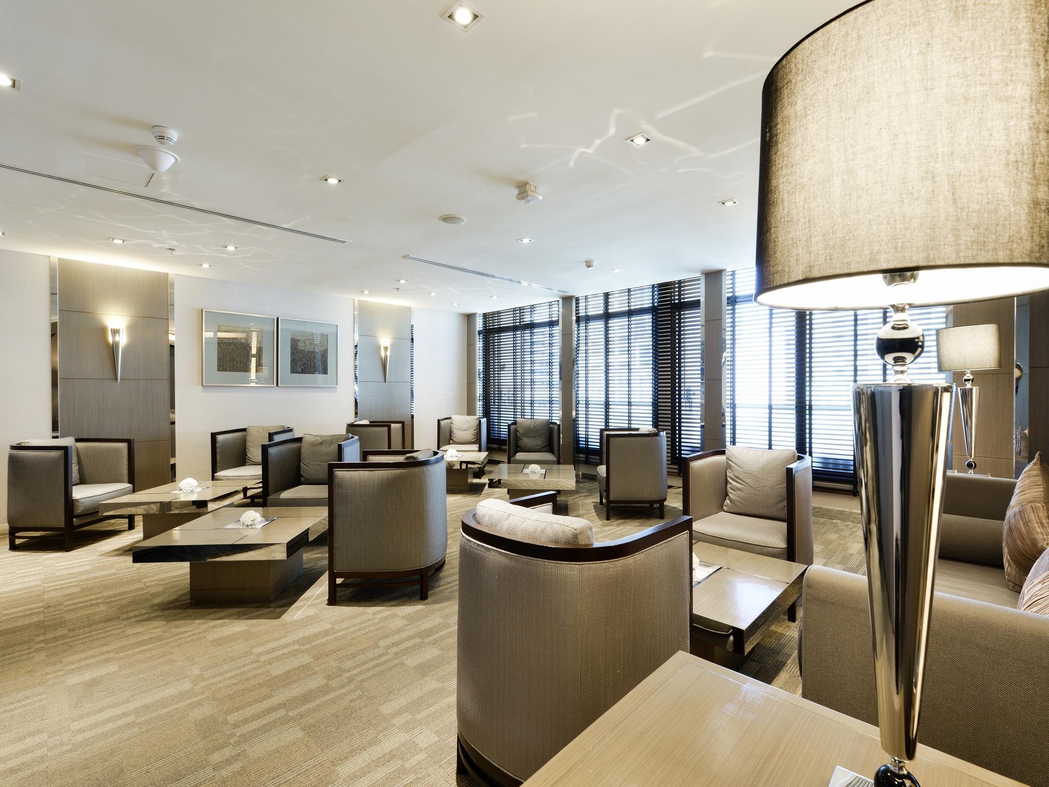 Centre Point Chidlom 4*