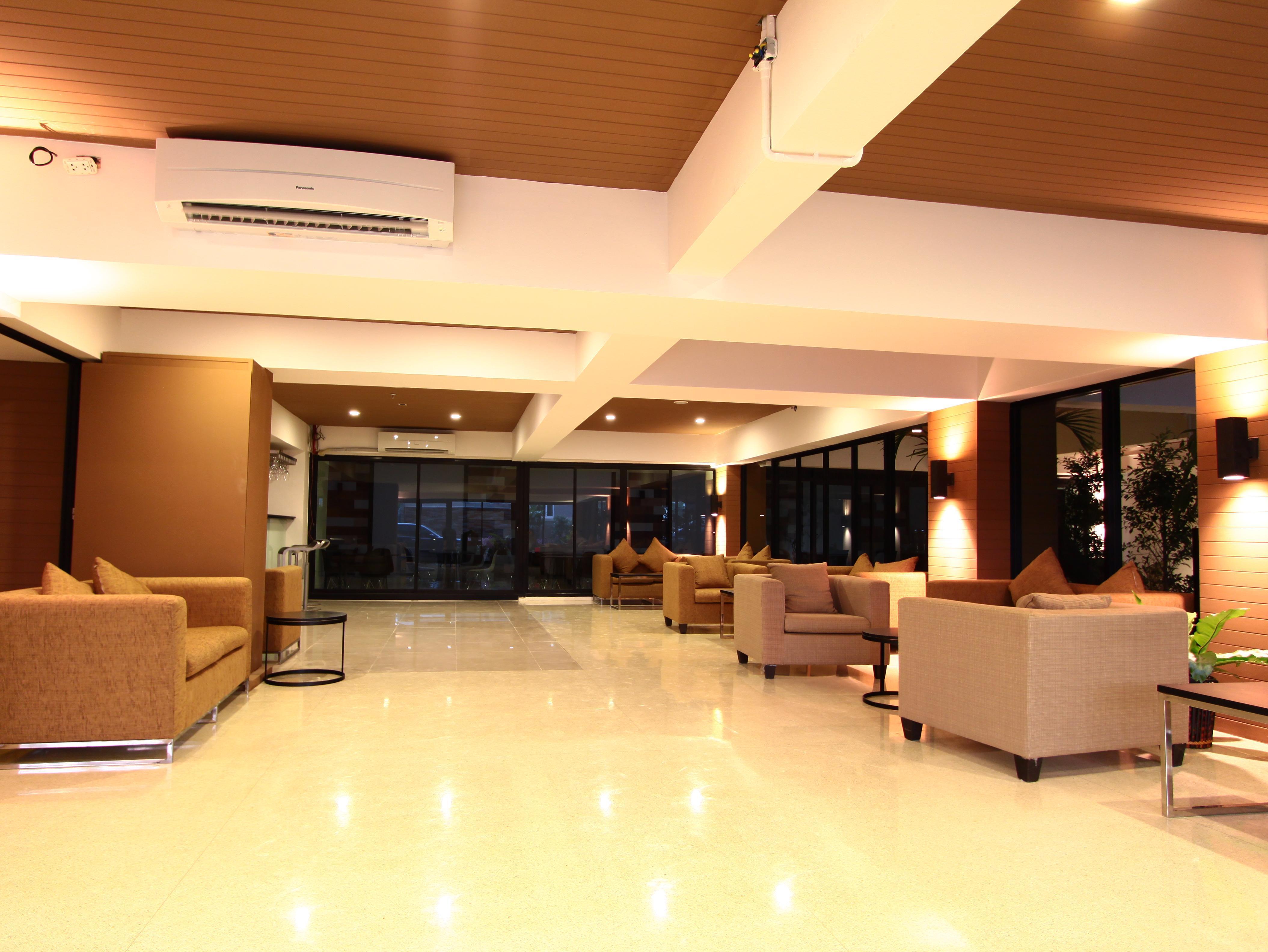 Solace At Srinakarin Hotel