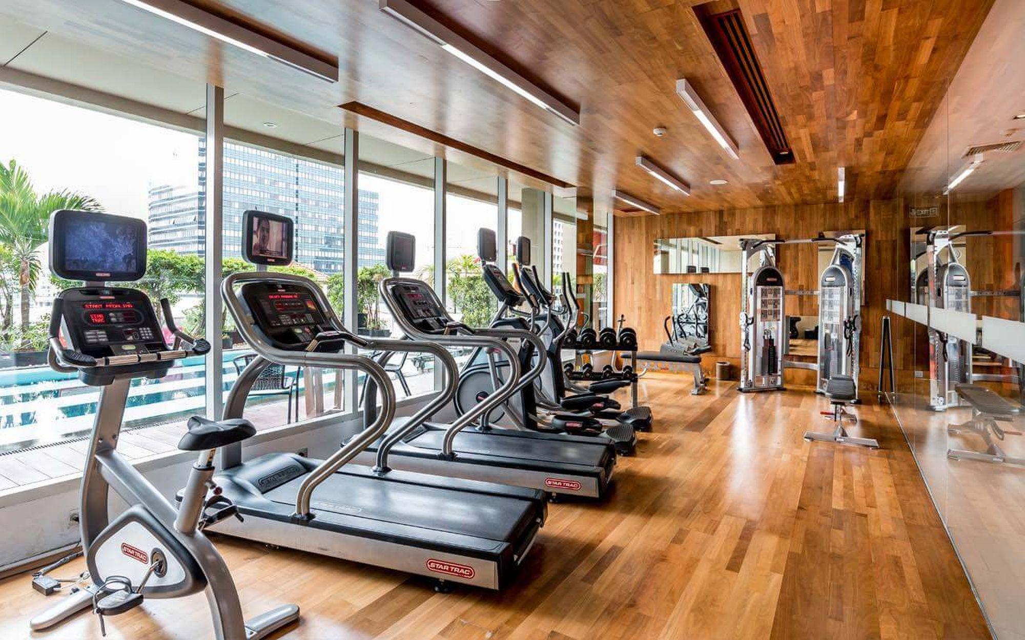 Hilton Garden Silom 4*